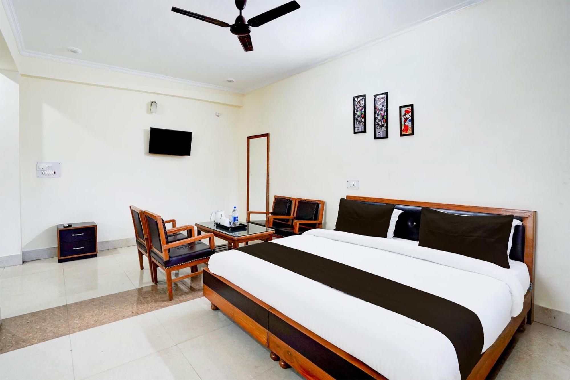 Super Townhouse Mall Road Near Library Chowk Mussoorie Exterior photo