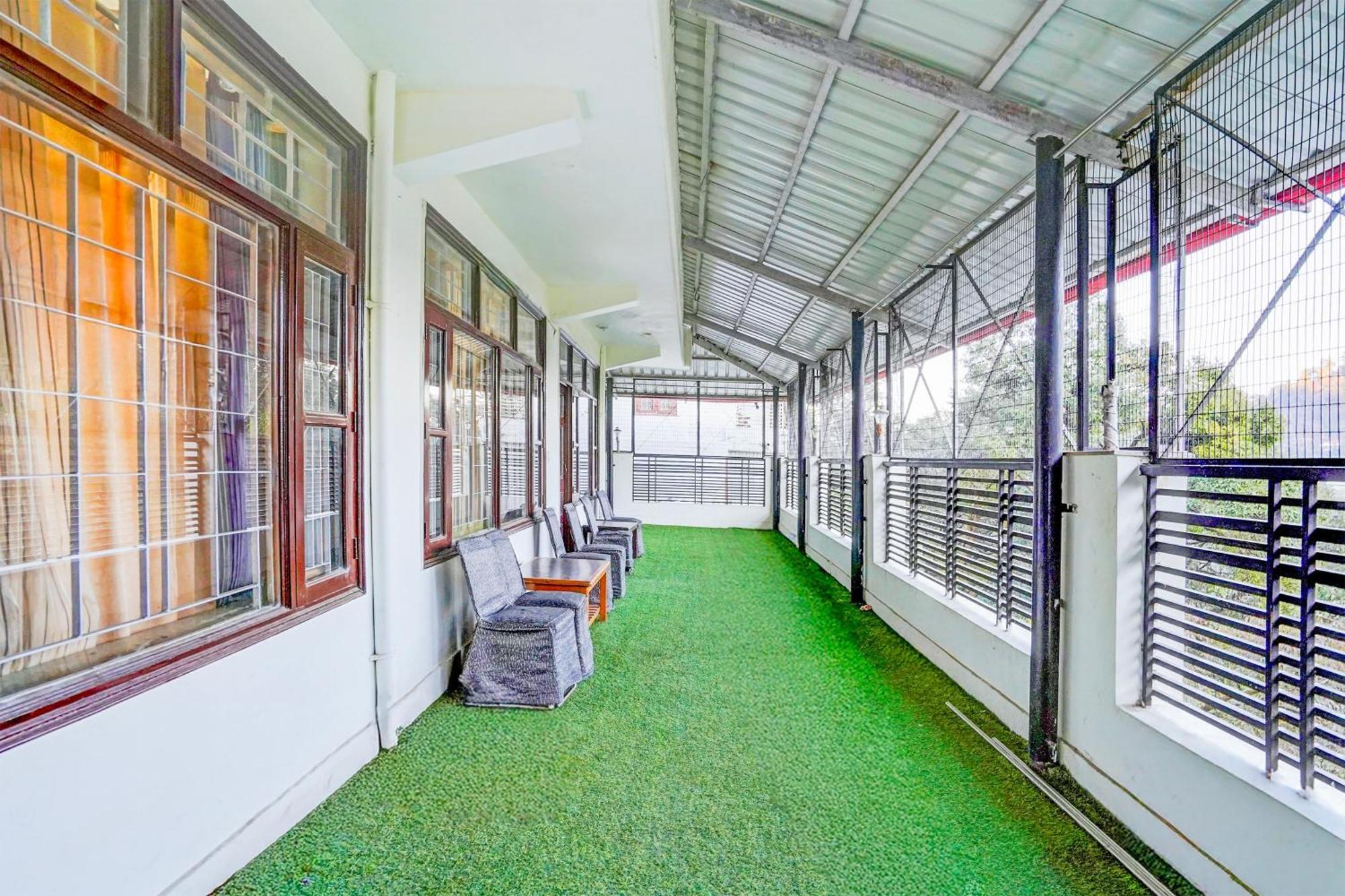 Super Townhouse Mall Road Near Library Chowk Mussoorie Exterior photo