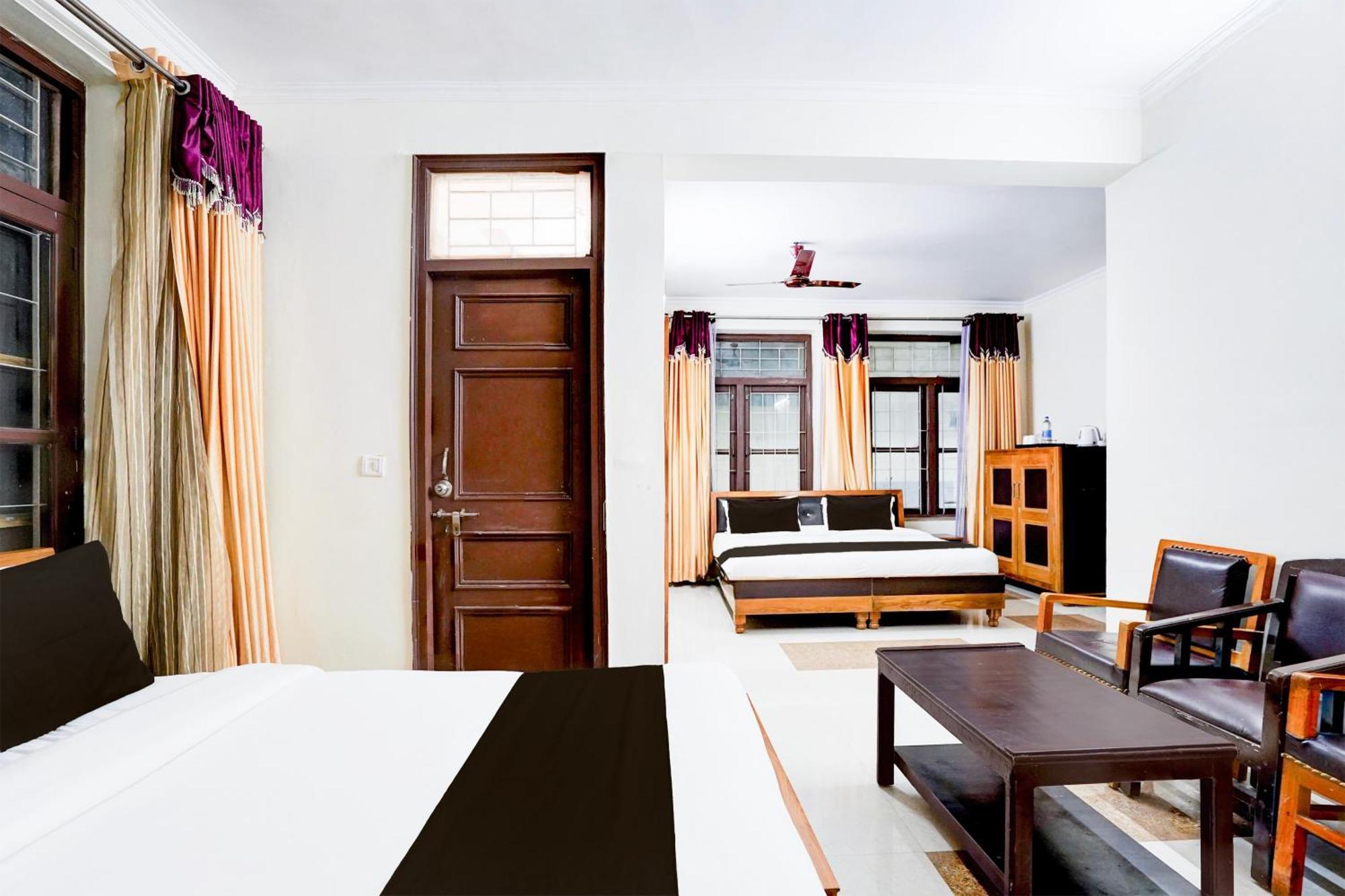 Super Townhouse Mall Road Near Library Chowk Mussoorie Exterior photo